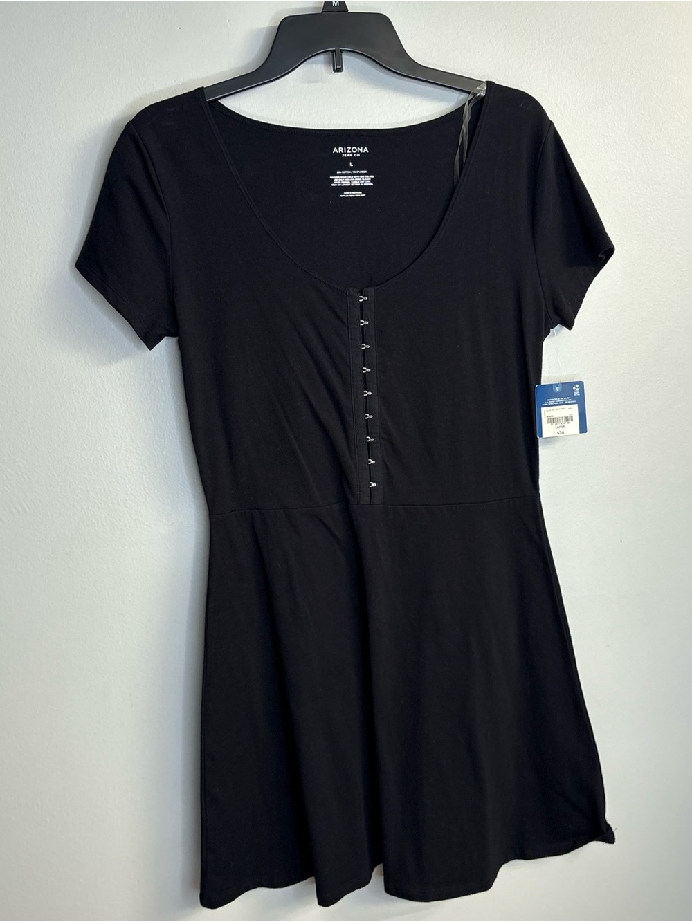 Arizona Jean Company Black Short Sleeve Hook-and-Eye Fit-and-Flare Top